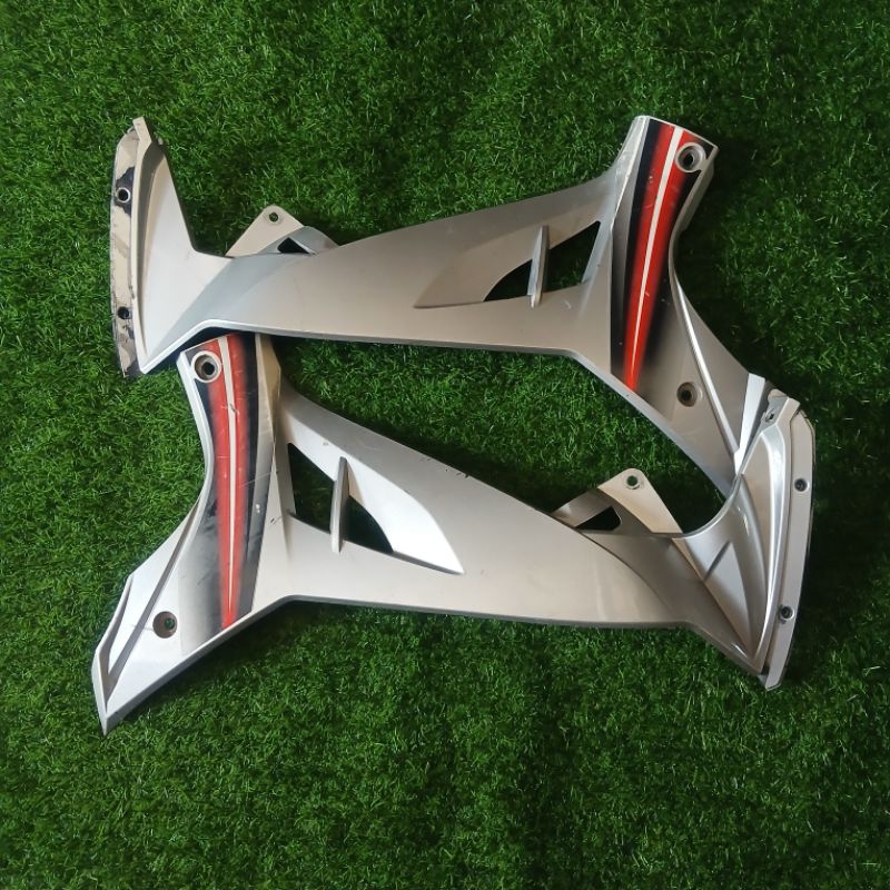 Cover sayap dalam kanan kiri Yamaha Vega R new original copotan motor