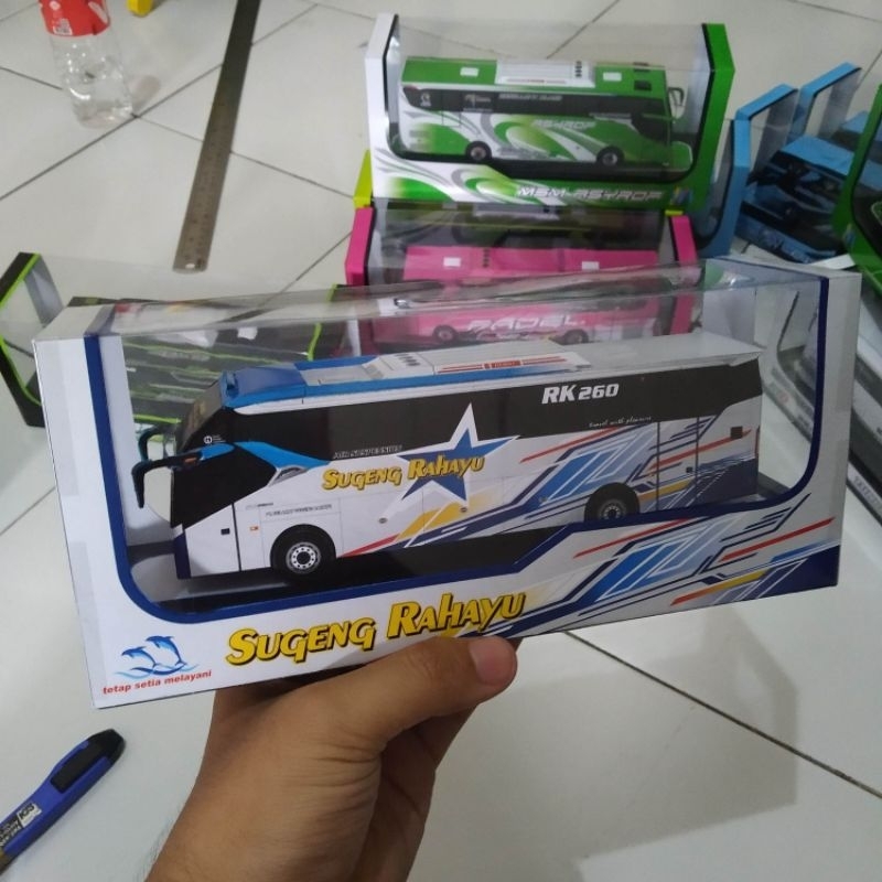 Miniatur Bis Kertas Papercraft Bus Sugeng Rahayu SR2 atb 7008 skala 64