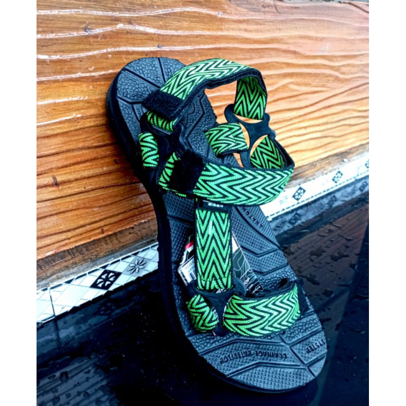 Sandal Gunung Premium hijau stabilo pria.grosir sendal adventure hiking outdoor keren
