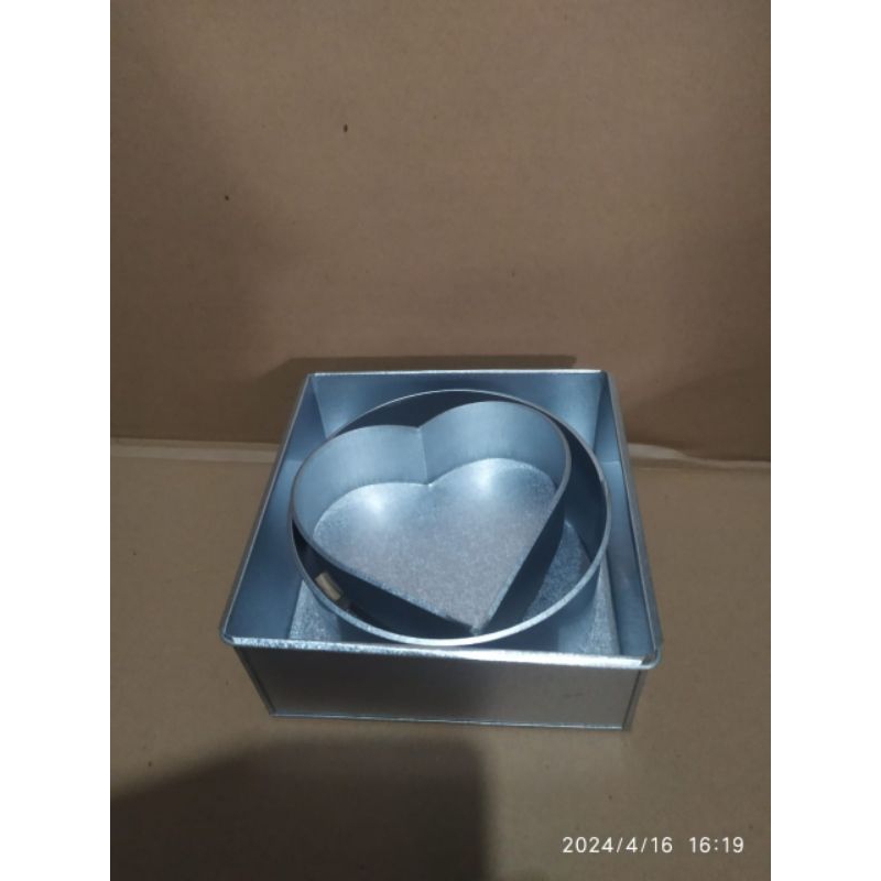 1 set Loyang Kotak, Bulat, Love Mini/cetakan kue bolu mini ukuran Kotak 16cm , bulat 14cm , love 12c