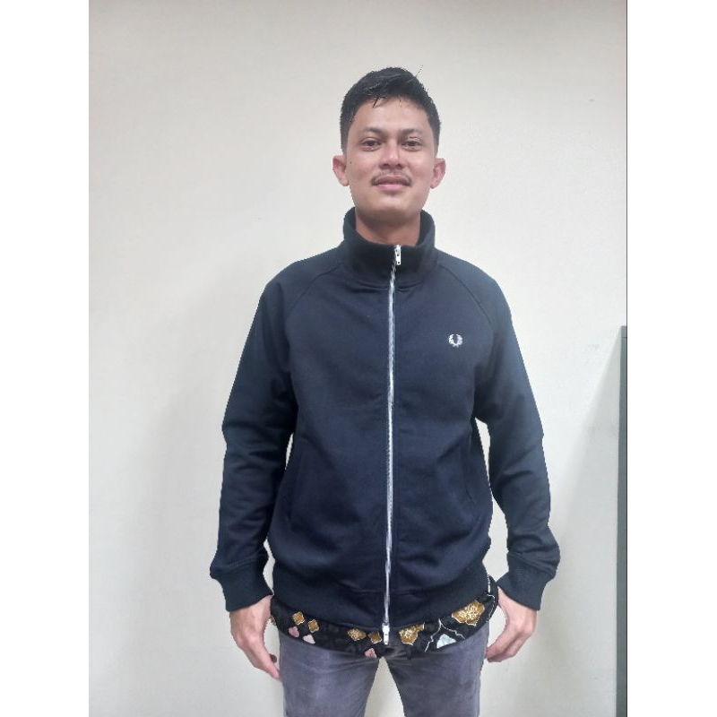 JAKET TRACTOP FRED PERRY