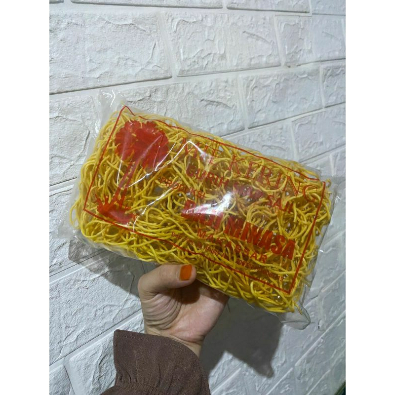 

Mie Titi Kering Siap Saji Baji Minasa