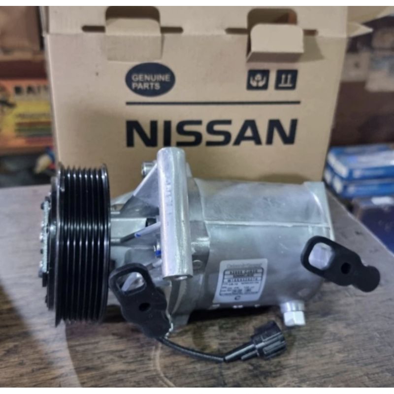 Compresor Kompresor Compressor AC Mobil Livina L10