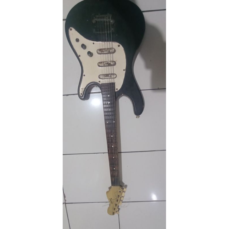 gitar listrik