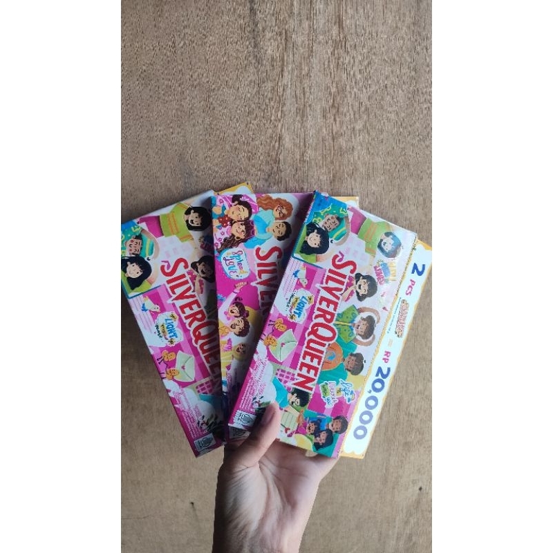 

Coklat Silverqueen isi 2 valentine edisi ukuran 58gram