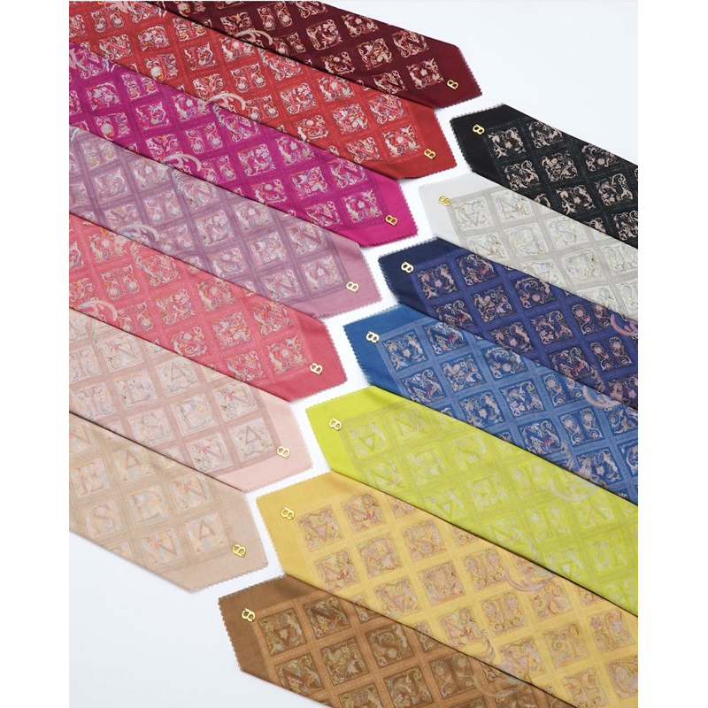 Buttonscarves Dian Pelangi Autograph 2.0 BS DP Jilbab Square Hijab Segiempat Scarf Voal