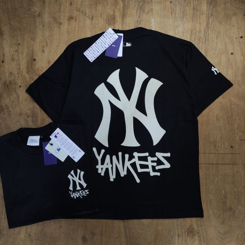 KAOS OVERSIZE MLB NEW YORK YANKEES FONT LOGO BASIC GRAFITY BLOCK PRINTED BLACK TEES BESTSELLER