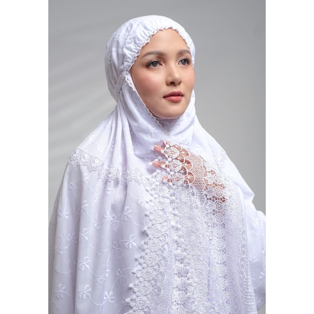 Zoya - Xeliqa Prayer | Mukena Putih Brokat Mewah | Mukena Putih Premium Elegan | Mukena Katun Bordir