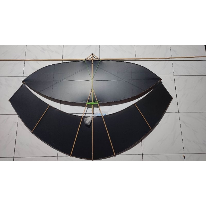 Layangan Pegon ceper sayap 1,2 meter cemani sudah diseting dan bonus sendaren