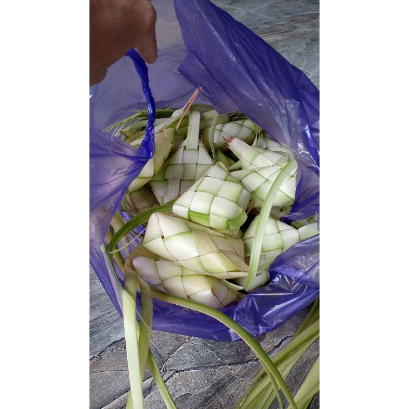 

ketupat gak dijual