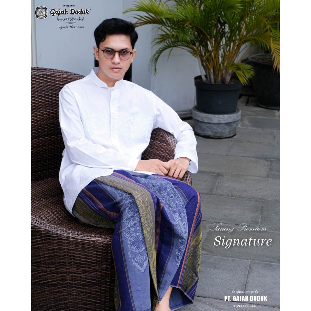 Gajah Duduk - Signature Premium - Sarung Motif Warna Biru
