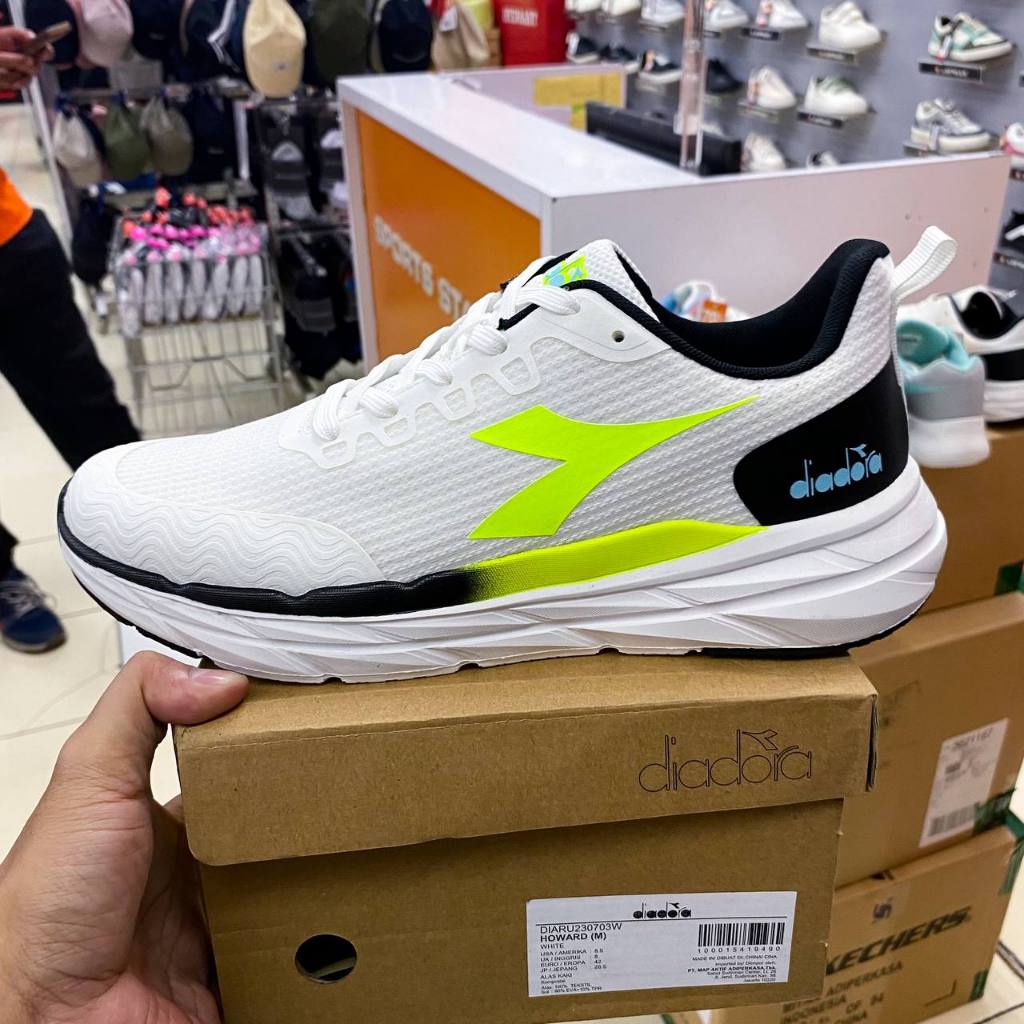 SEPATU DIADORA HOWARD WHITE MEN ORIGINAL