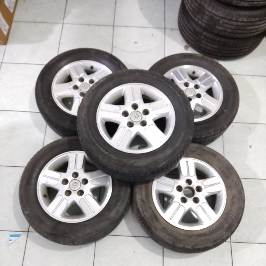 VELG MOBIL BEKAS COPOTAN INNOVA RING15X6 5X114 ET45 BAN 205 65 R15 (5PCS)