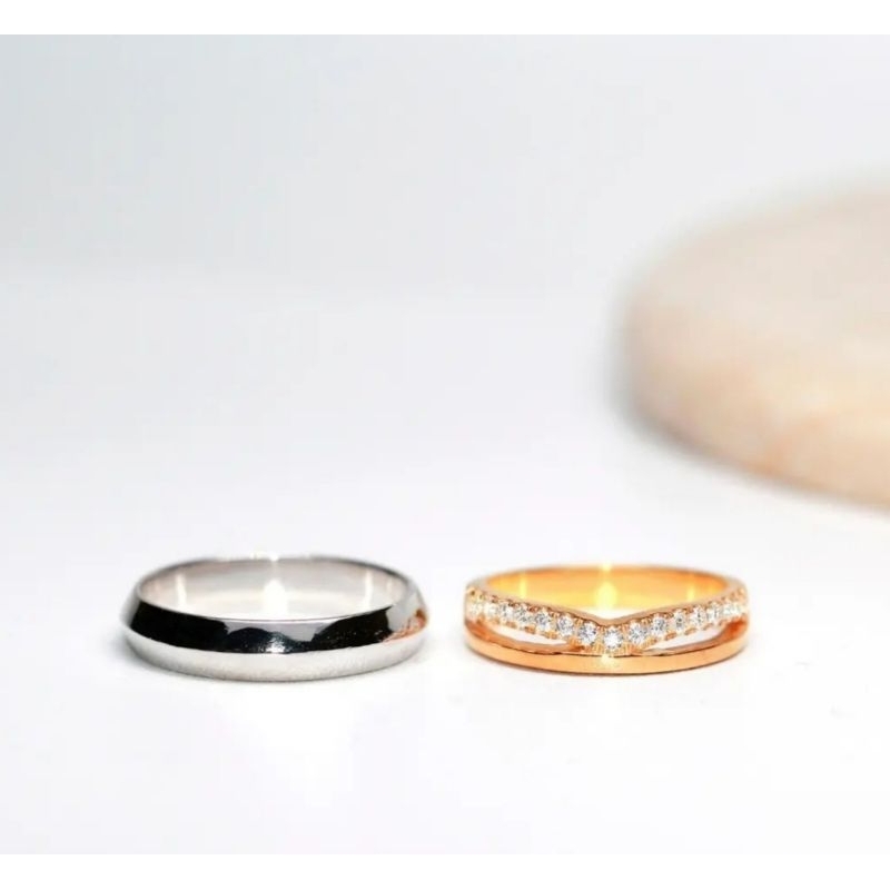 Cincin Pernikahan Lamaran Emas 18k/75% Dan Emas 18k/75%Wedding Ring Free Box Cincin & Free Ukir Nama