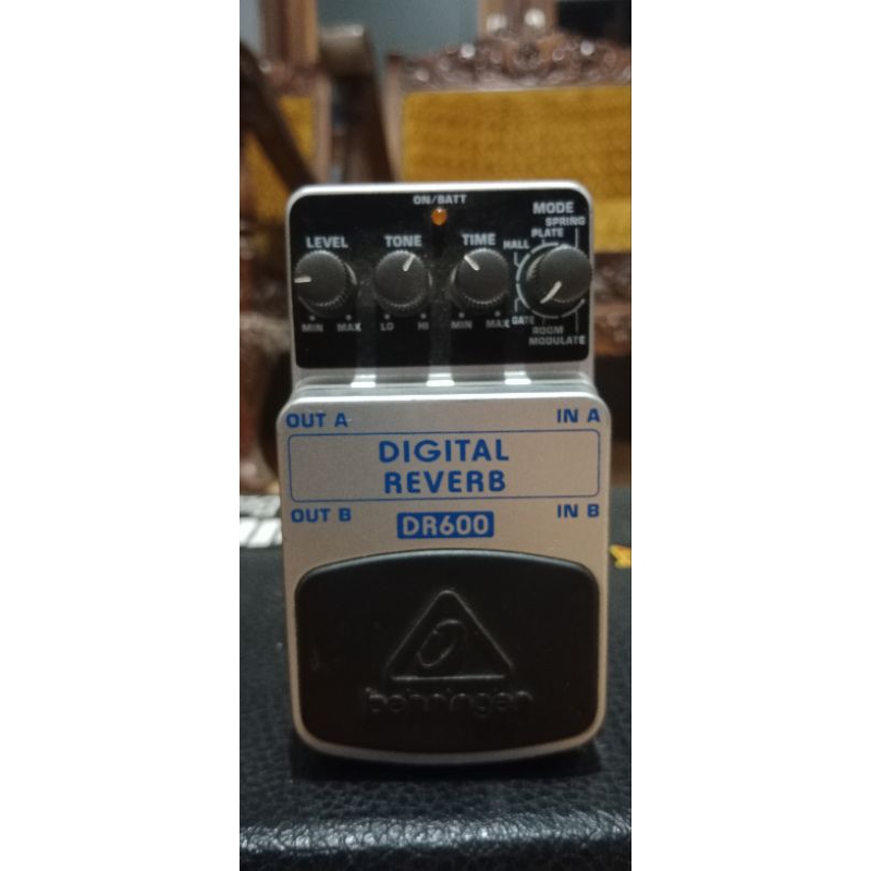 efek behringer DR600
