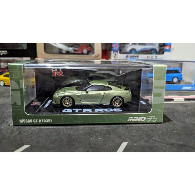 Diecast Inno64 Nissan Skyline GTR R35 Millenium Jade Segel