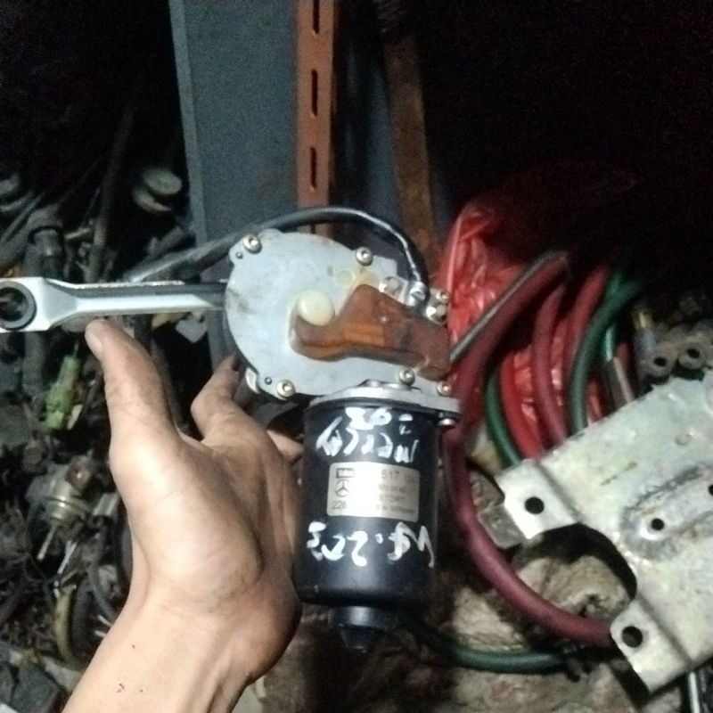 DINAMO MOTOR WIPER MERCEDES BENZ W203 C 200c180