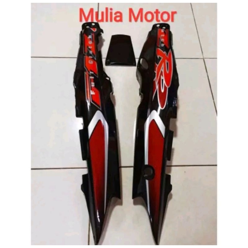 cover body bodi belakang fizr hitam lis orange