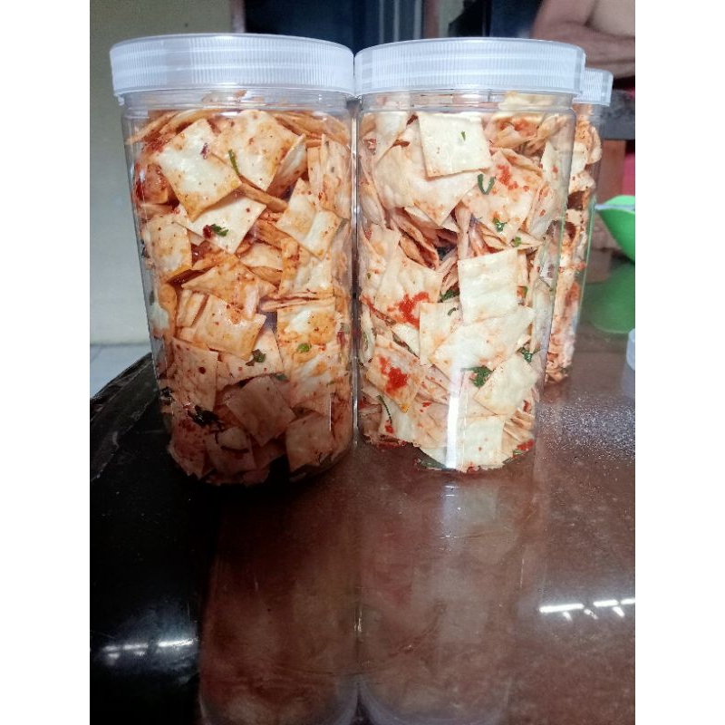 

Kulit Pangsit goreng/cemilan Baybay/gurih renyah balado pedas asin