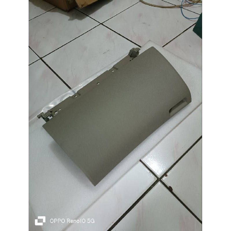 Tutup Laci Atas Dashboard Depan Grand Innova Abu abu 2012 2015 Original