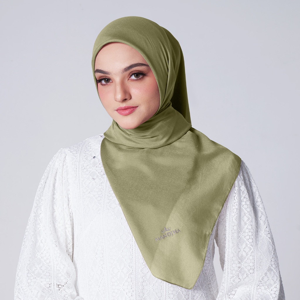 MANDJHA Essential Olive 100 Scarf By IVAN GUNAWAN - Jilbab Hijab Segi Empat Polos ORIGINAL MANDJHA