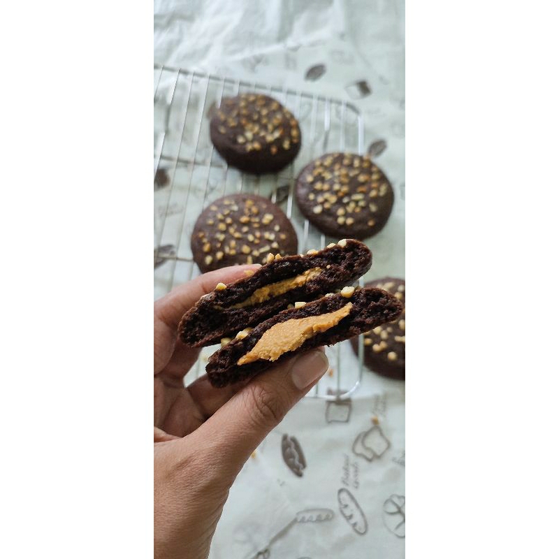 

Chocolate Cookies with peanut butter