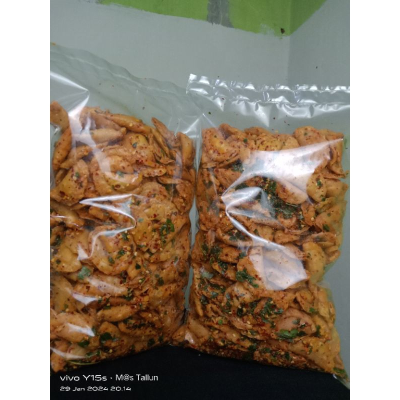 

PASTEL MINI ISI ABON RASA SEBLAK DAUN JERUK PEDAS, ORIGINAL, COKLAT