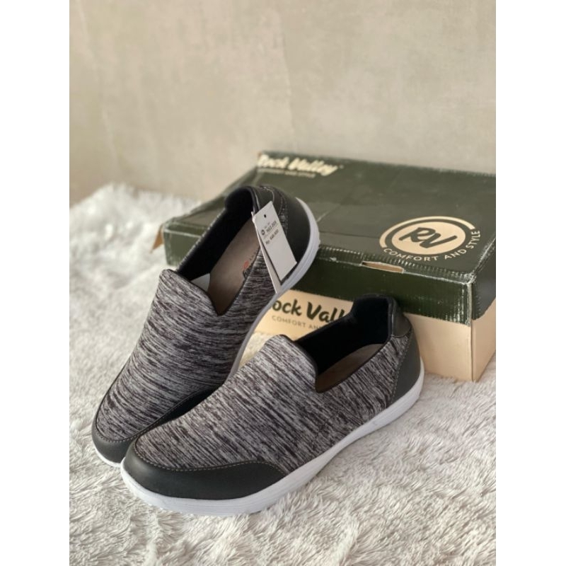 Sepatu rock valley size 43