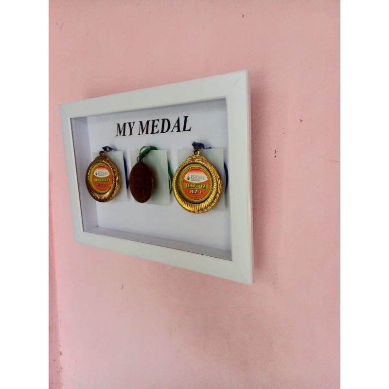 Bingkai Medali /Frame Medali / Figura Medali