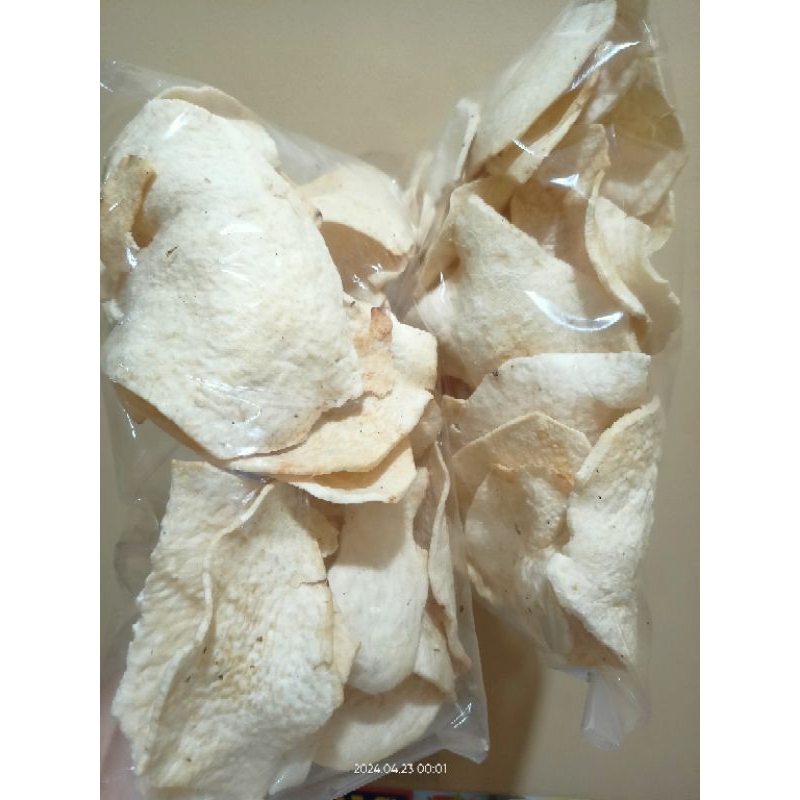 

kerupuk gadung Mateng original sudah di goreng