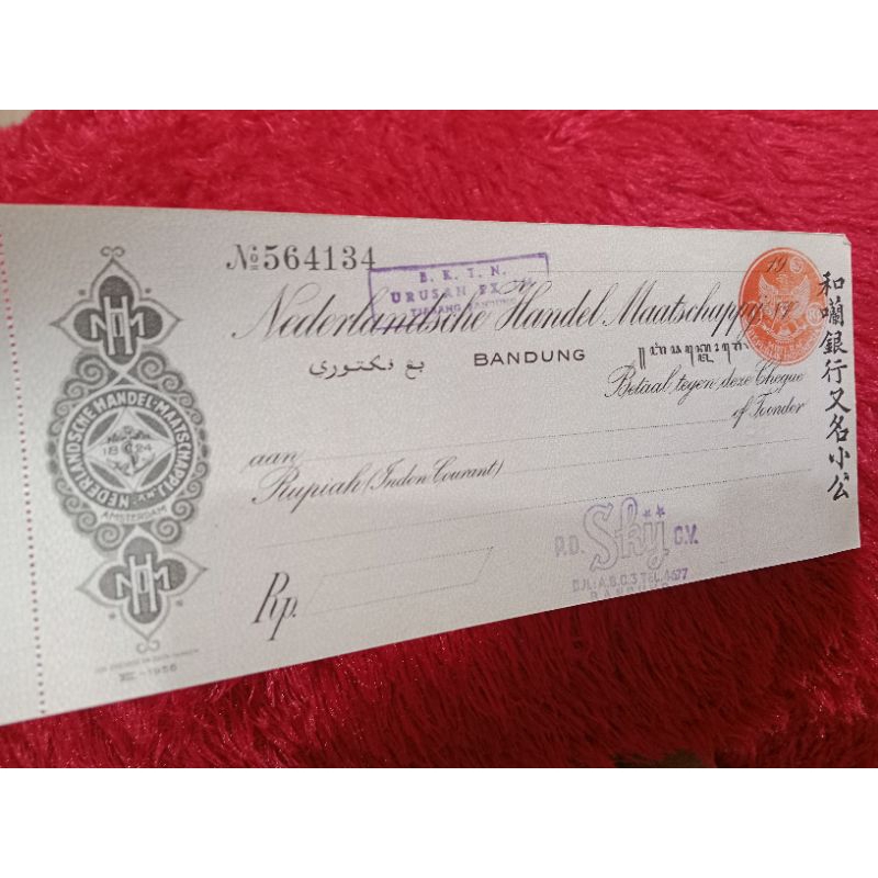 

selembar Cek Nederlandsche Tahun 1956