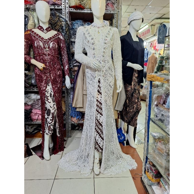 KEBAYA AKAD KUTU BARU  PUTIH EKOR
