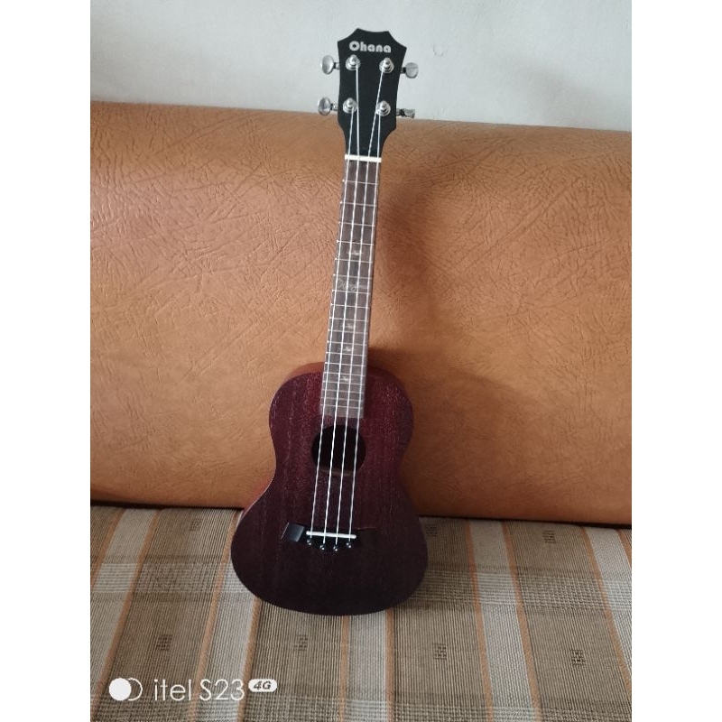 [PROMO PAKET] ukulele 23 " type concert merk Ohana+capo+senar