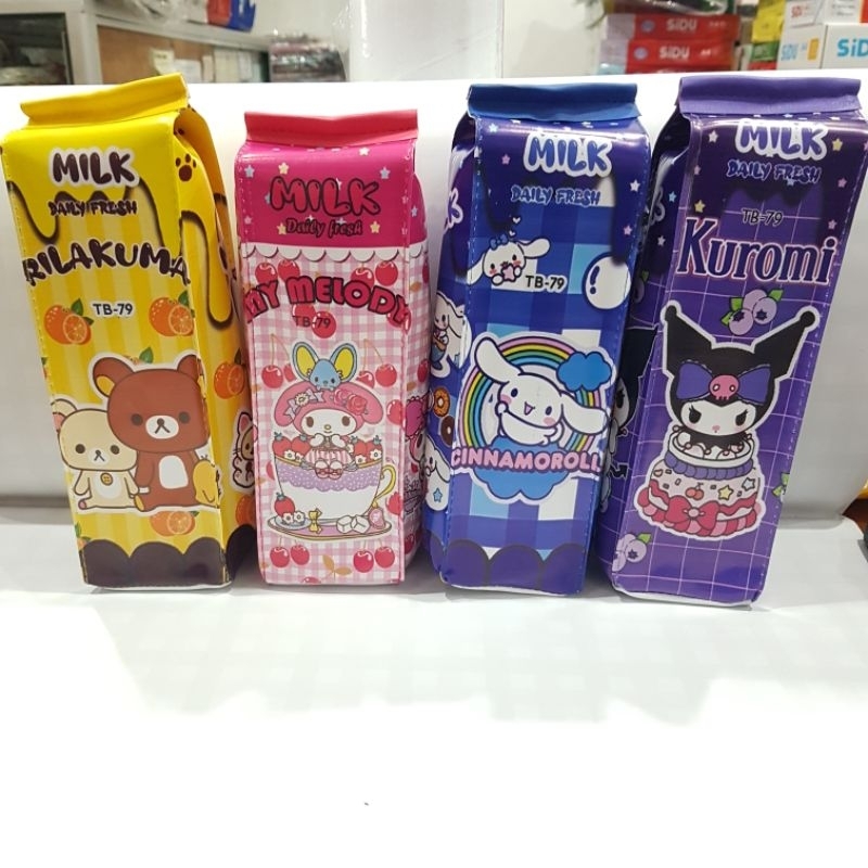 

Tempat Pensil Sleting Sanrio Bentuk Milk TB-79