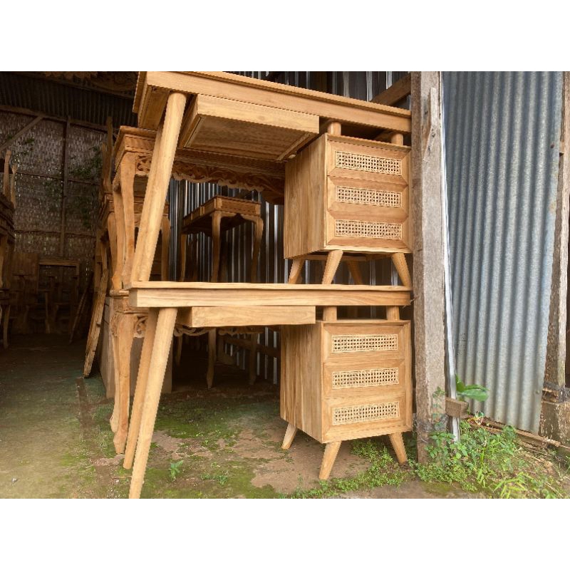 Meja kantor jati Meja belajar kayu jati & rotan Meja kerja jati