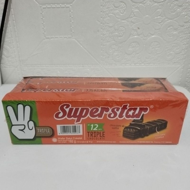 

Wafer Salut Cokelat SUPERSTAR 12 Pcs/Box