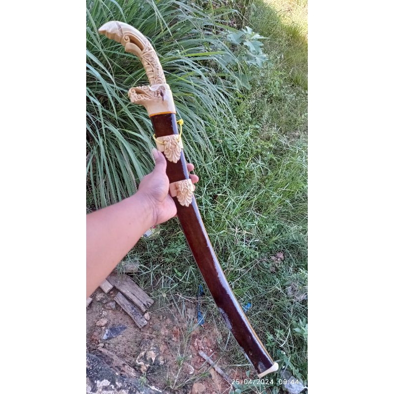 alat berkebu khas banjar lais lentik