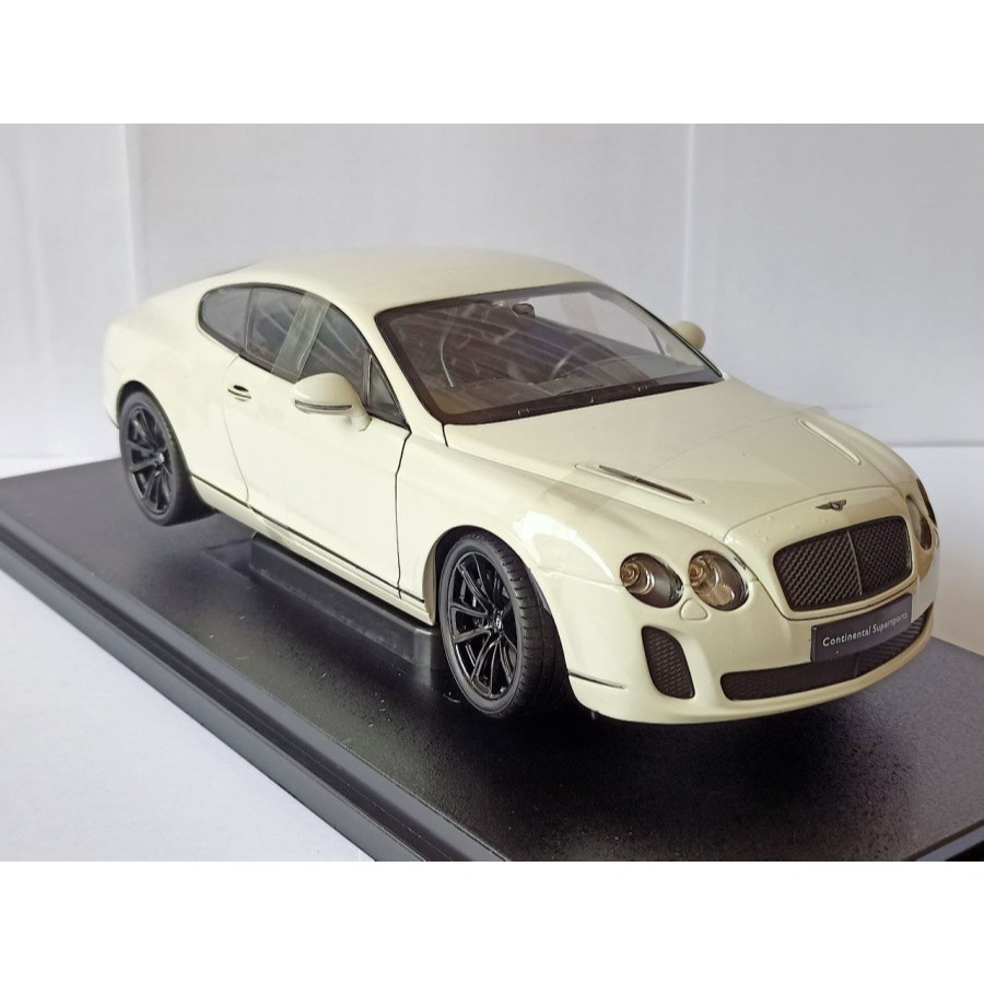 Diecast Mobil Bentley Continental Supersports putih Welly 1:18 harga murah
