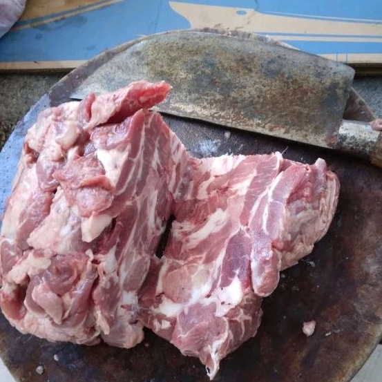 

Tetelan Daging Babi 500 gr