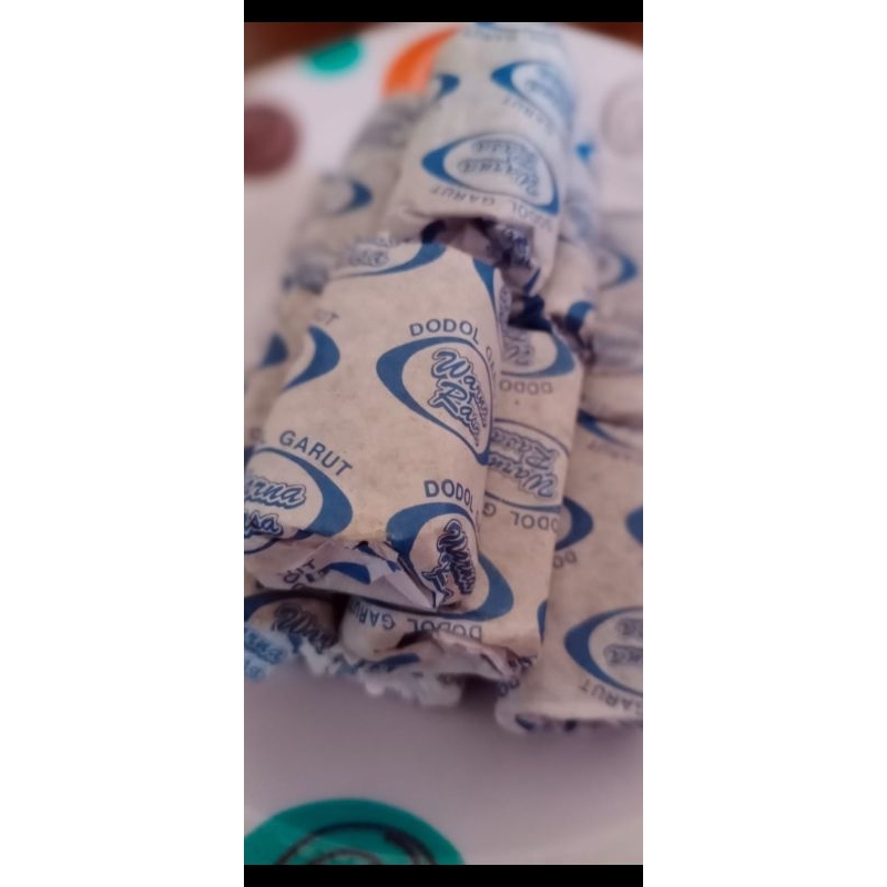 

DODOL GARUT ORIGINAL_ OLEH-OLEH KHAS GARUT DENGAN RASA YANG KHAS DAN HARGA TERJANGKAU