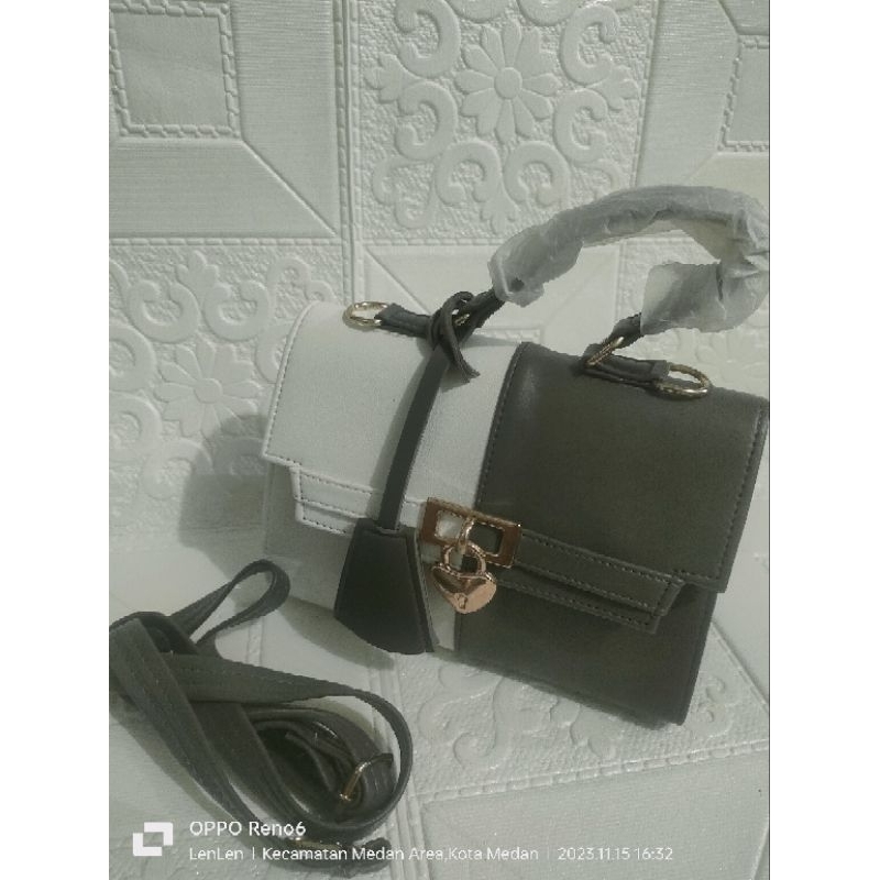 tas.hermesMona.premium