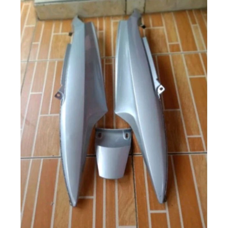 cover body Mio sporty Mio smile warna silver