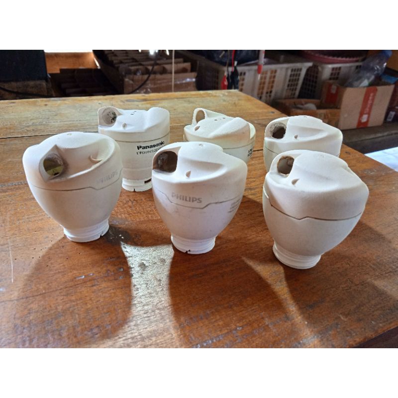 Casing Bekas Lampu Phillips & Panasonic Spiral Keong 15 watt - 20 watt