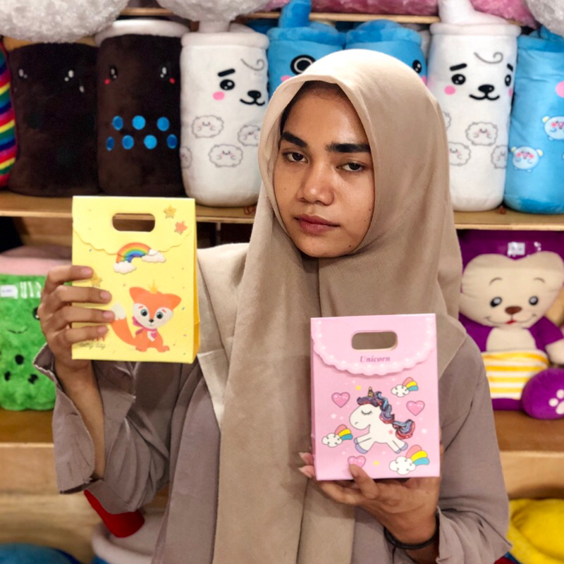 

Paper bag premium mini tas souvenir paperbag kecil mini goldie bag tas kado ulang tahun one house party