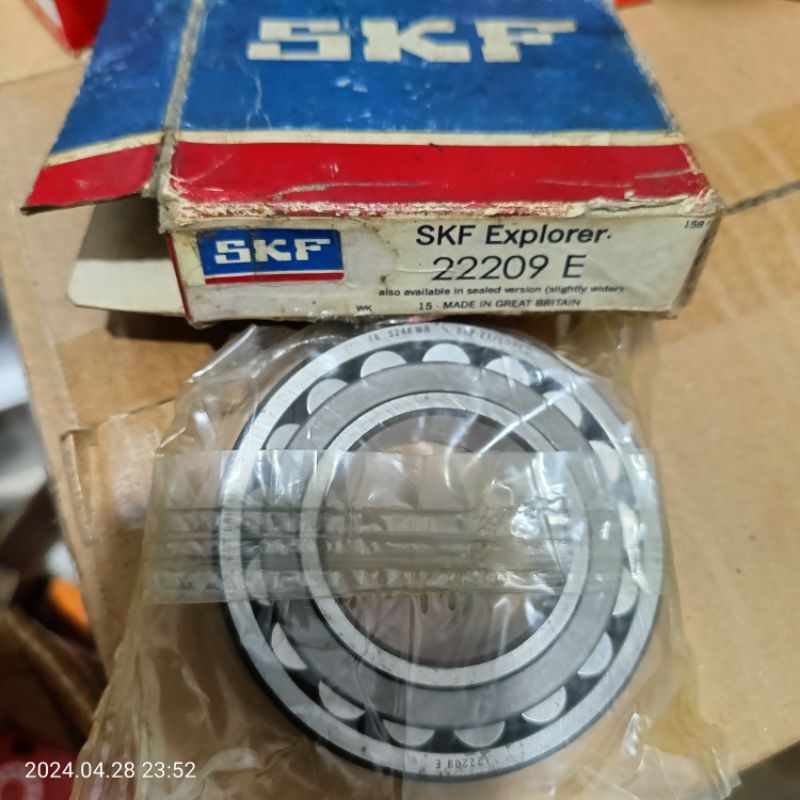 22209 E SKF Spherical Roller Bearing