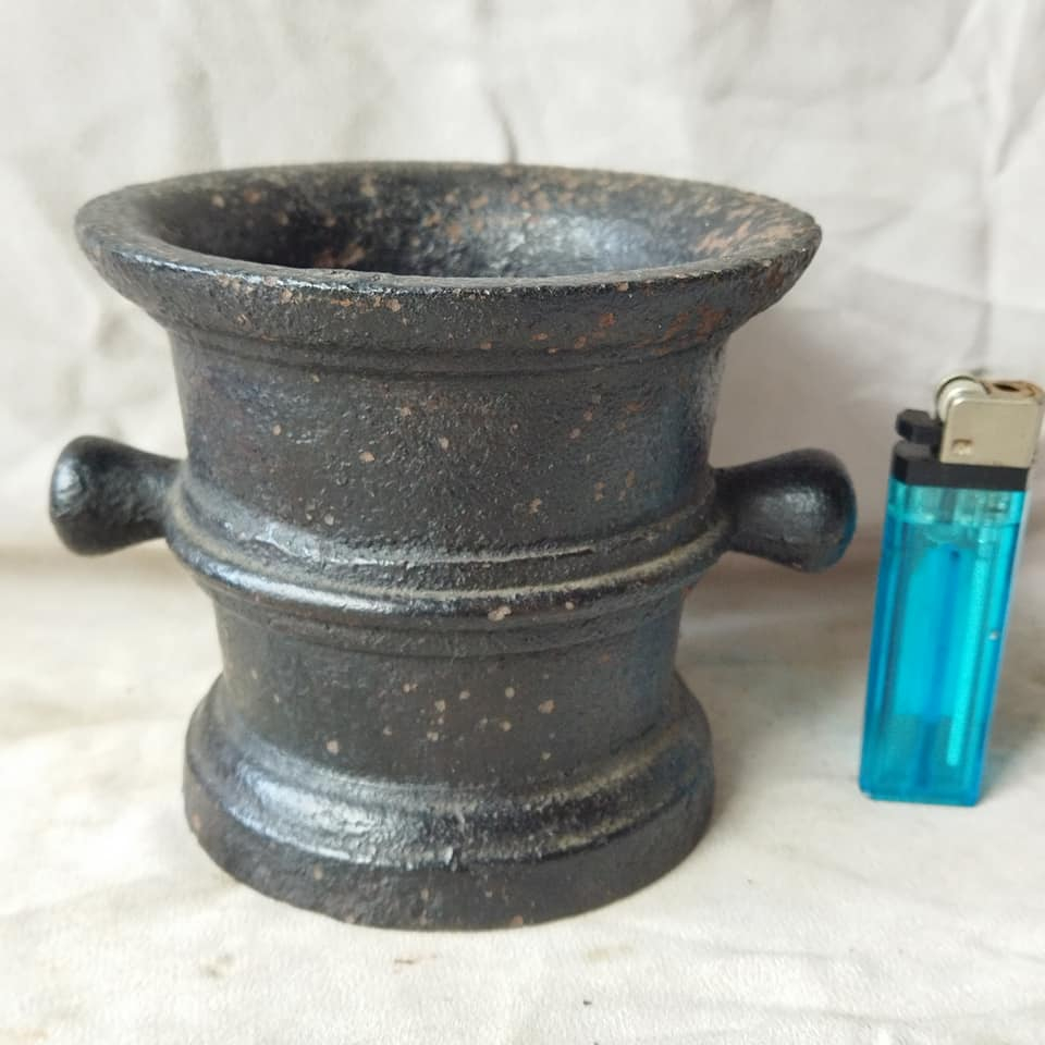 Pajangan Vintage Lumpang Kecil Besi Tebal tanpa ALU