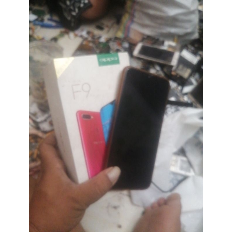 f9 minus lcd