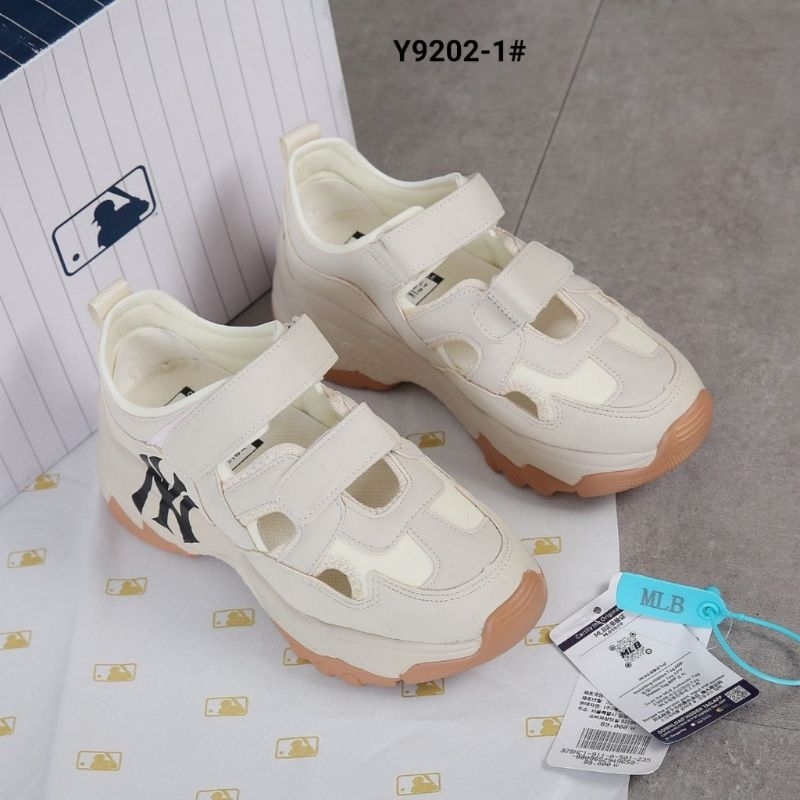 Sneakers MLB Major League Baseball Bigball Chunky Mask New York Yankees Women's ShoesKode Y9202-1#