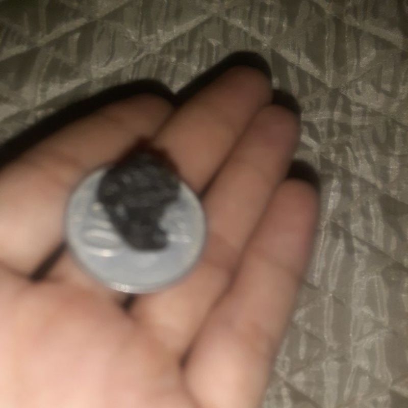 Batu Meteor Natural Pecahan Antik Tembus Hijau