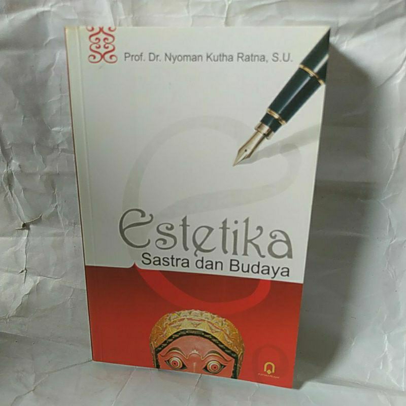 estetika sastra dan budaya